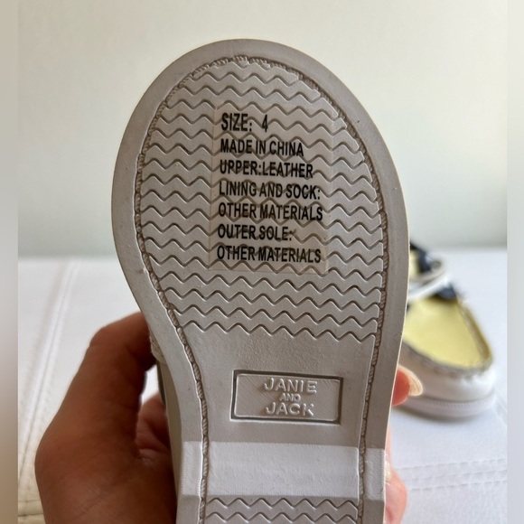 Janie and Jack toddler boat shoes size 4 - Picture 4 of 4